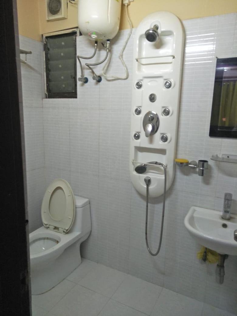 Lovely Couple Friendly Guest House โกลกาตา ภายนอก รูปภาพ